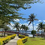 Vista Espetacular Para O Lago
